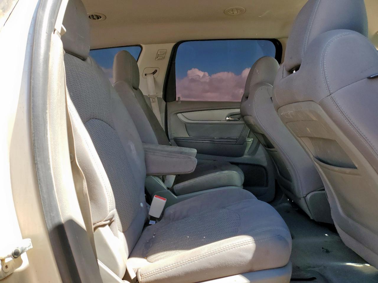 CHEVROLET TRAVERSE LT