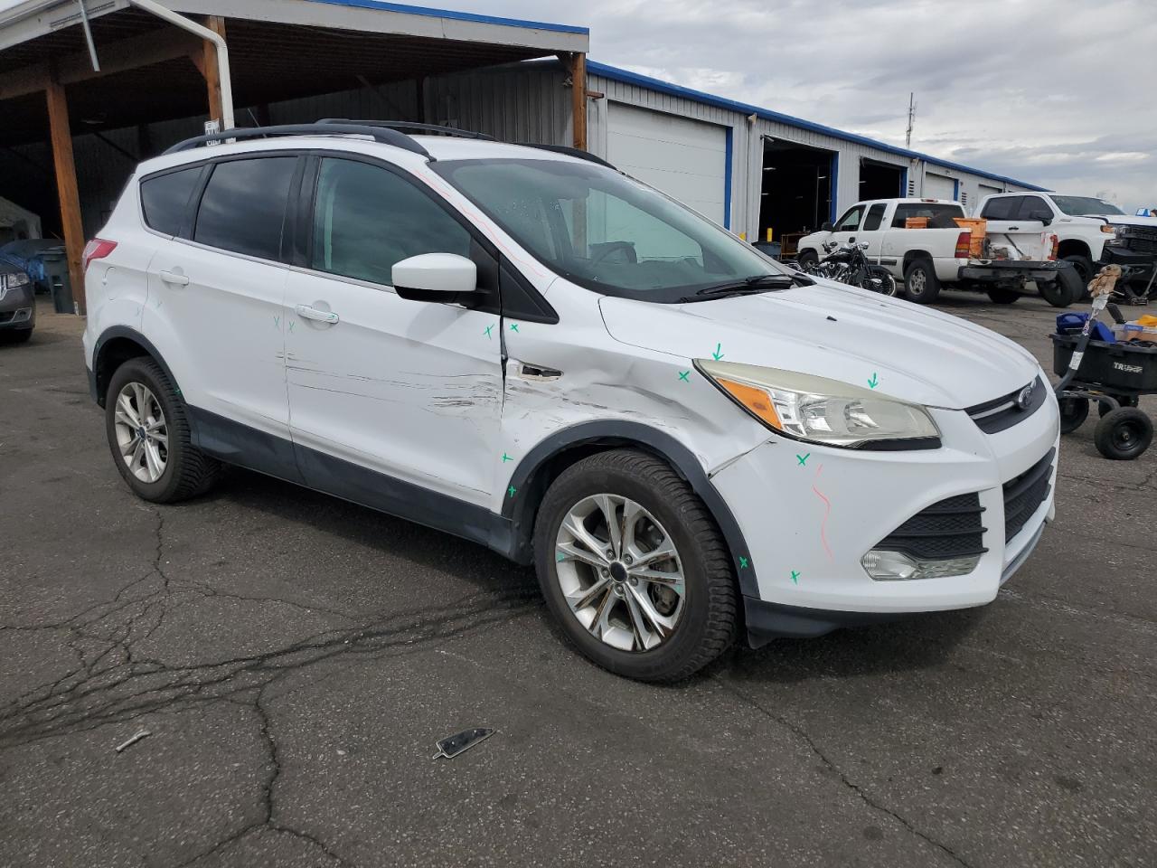 FORD ESCAPE SE
