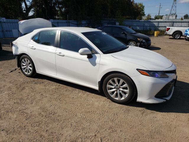 2018 TOYOTA CAMRY L 4T1B11HK9JU500598