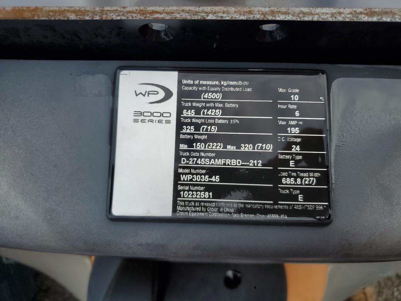 Lot #3246796839 2020 CROWN ELECTRIC PALLET JACK