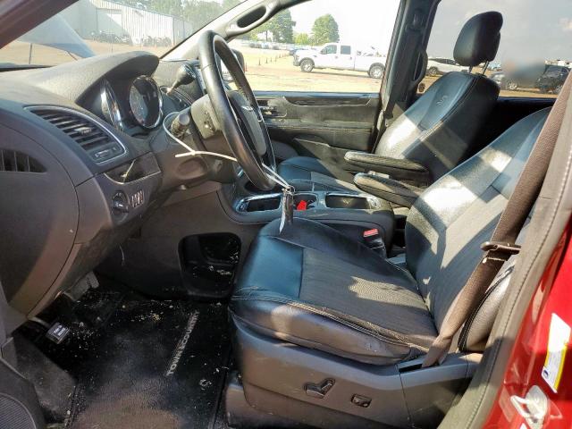 2015 CHRYSLER TOWN & COU - 2C4RC1HG0FR513429