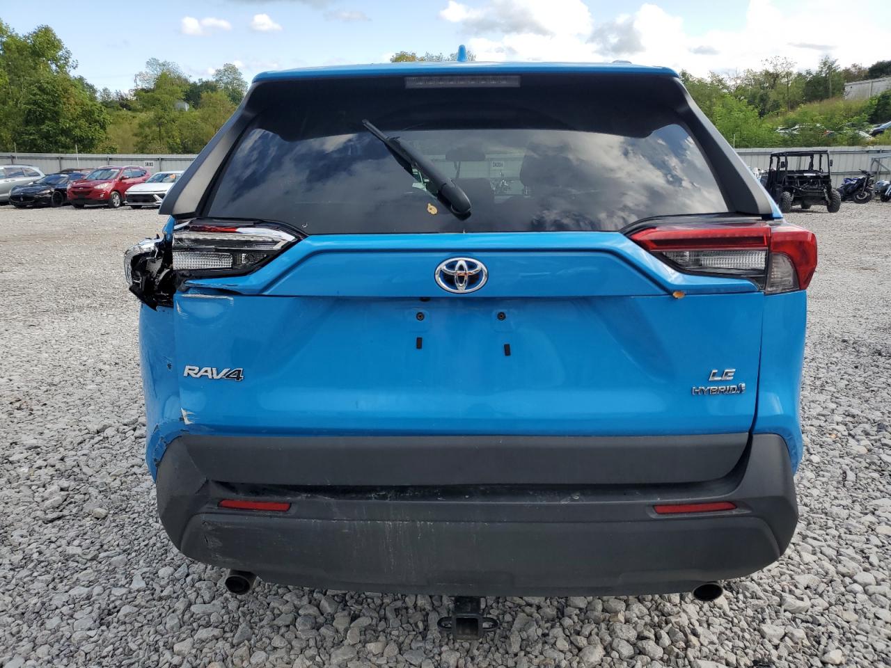 TOYOTA RAV4 LE