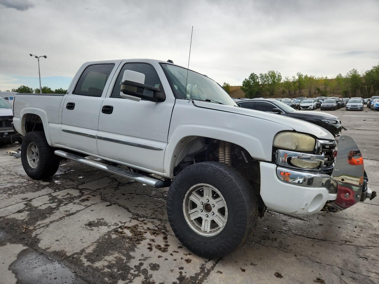 Lot #3281979091 2004 GMC NEW SIERRA