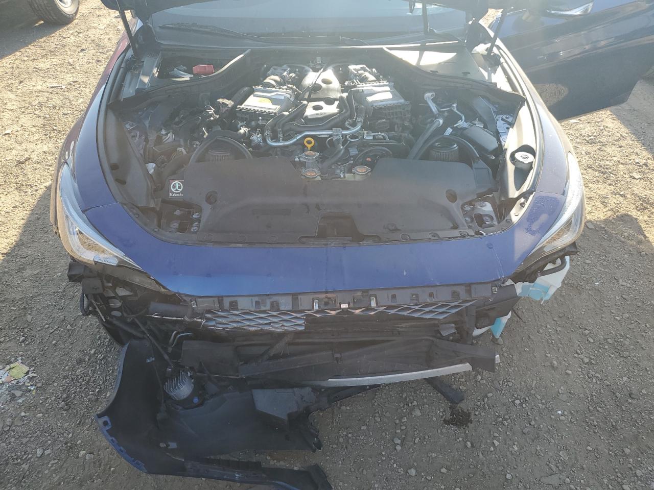 INFINITI Q60 RED SPORT 400