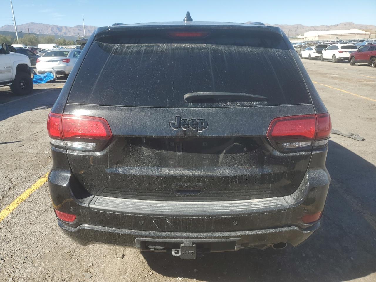 JEEP GRAND CHEROKEE LAREDO