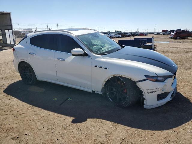 2017 MASERATI LEVANTE LU ZN661XUL3HX258888