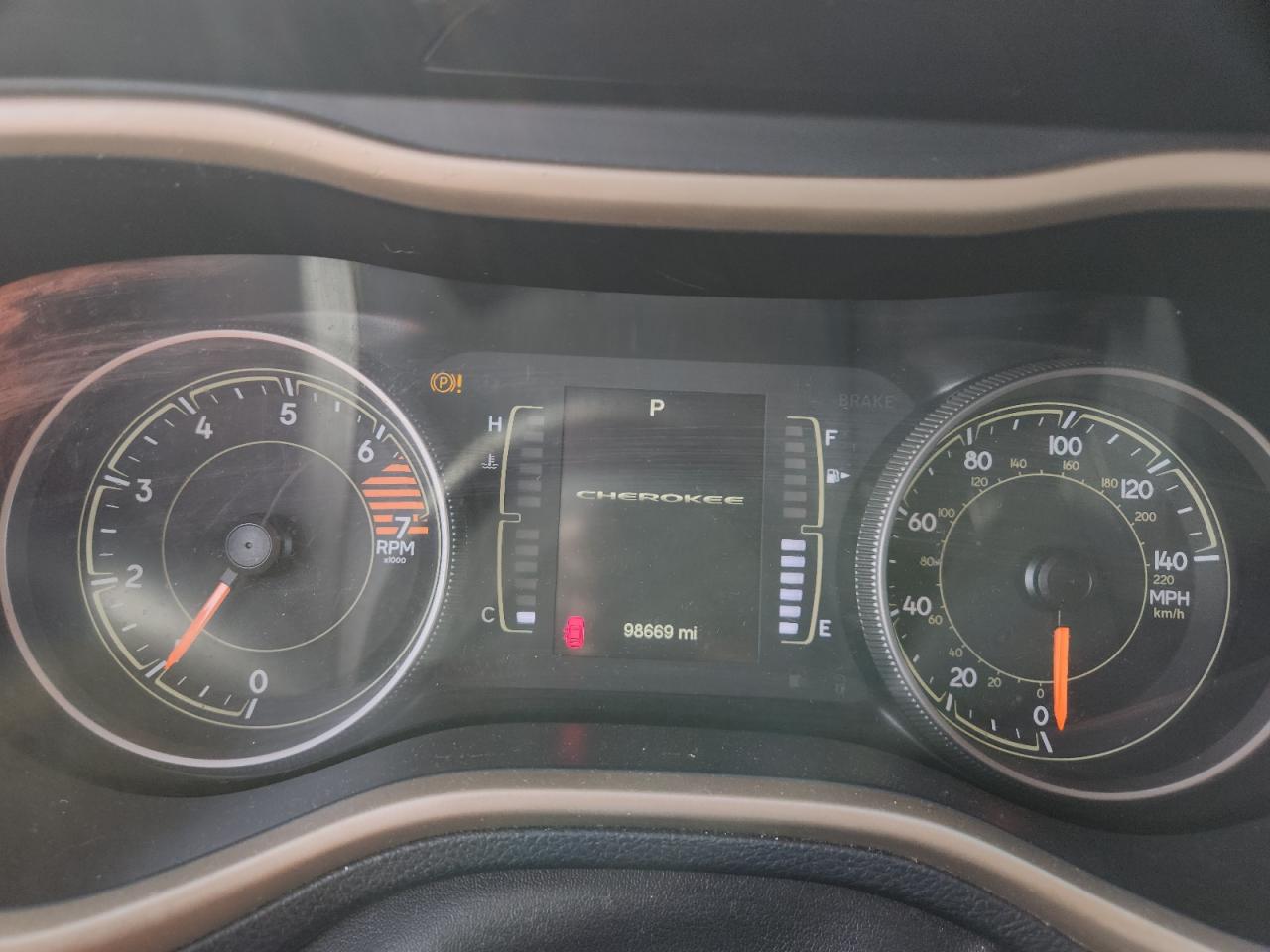 JEEP GRAND CHEROKEE LATITUDE