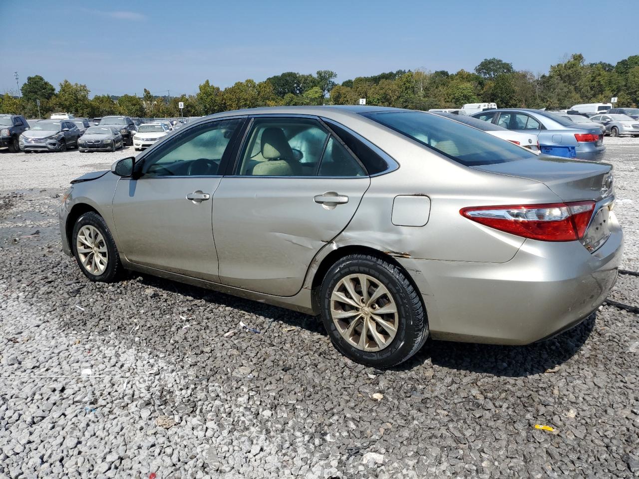 TOYOTA CAMRY LE