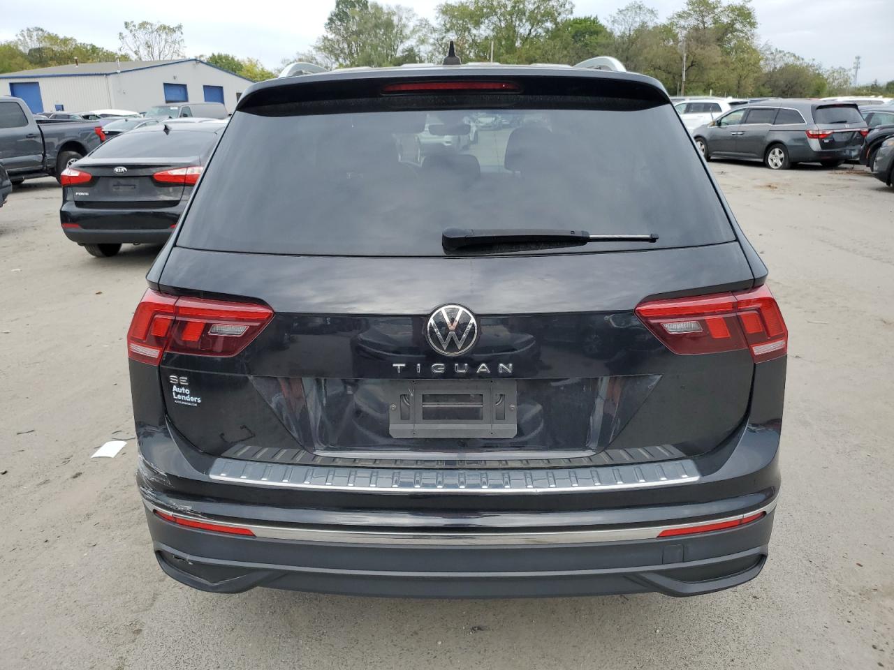VOLKSWAGEN TIGUAN SE