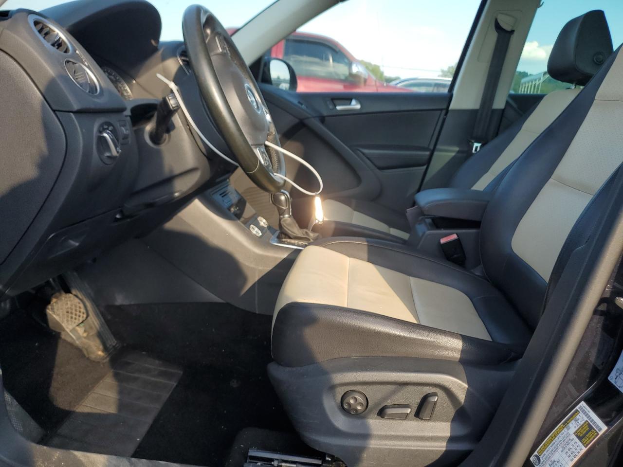 VOLKSWAGEN TIGUAN WOLFSBURG