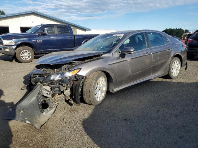 TOYOTA CAMRY L 2018 gray  gas 4T1B11HK2JU541493 photo #1