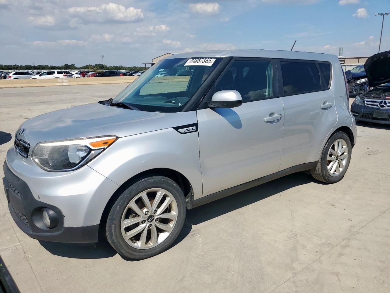 KIA SOUL +