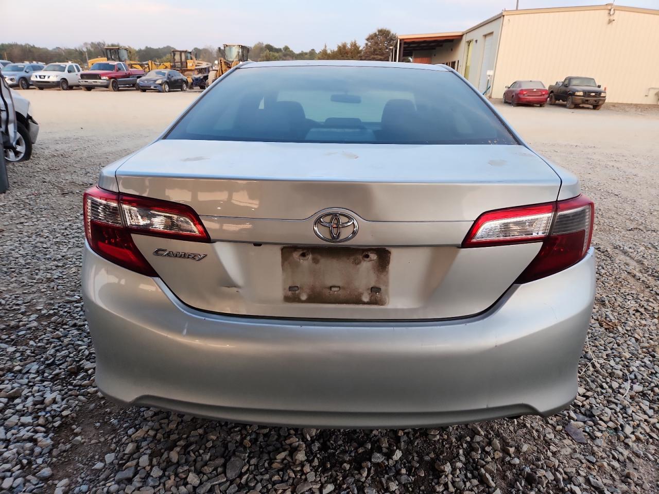 TOYOTA CAMRY L