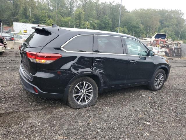 2018 TOYOTA HIGHLANDER SE 5TDJZRFH2JS559656