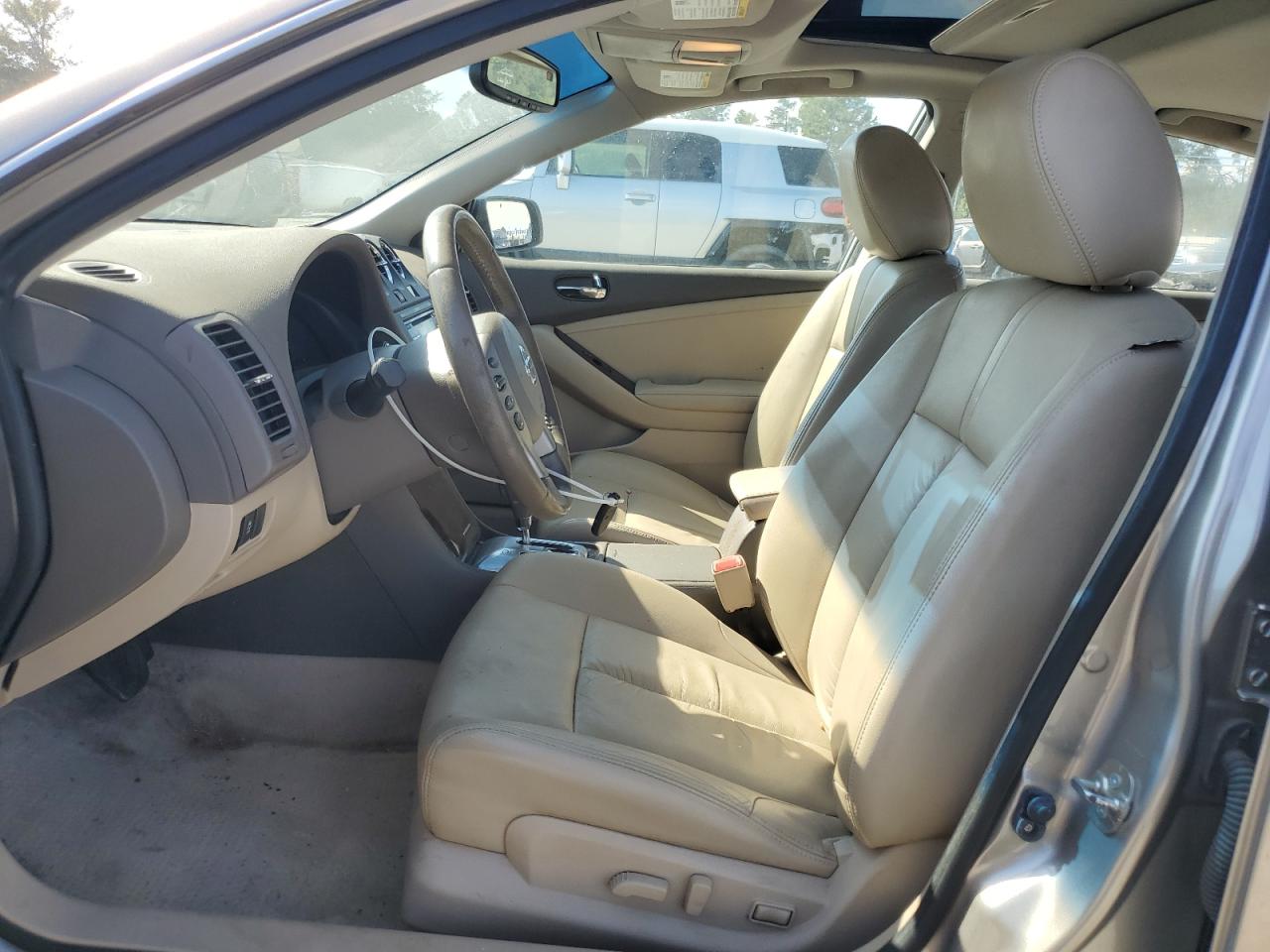 NISSAN ALTIMA BASE