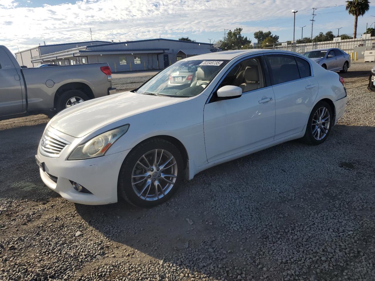 INFINITI G37 BASE