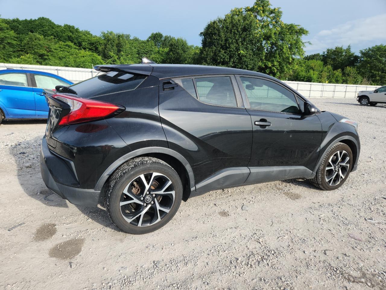 TOYOTA C-HR XLE
