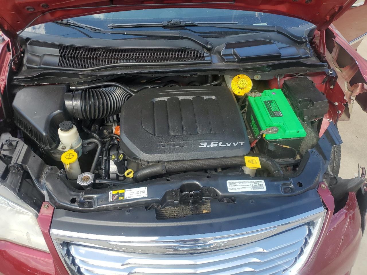 CHRYSLER TOWN & COUNTRY TOURING L