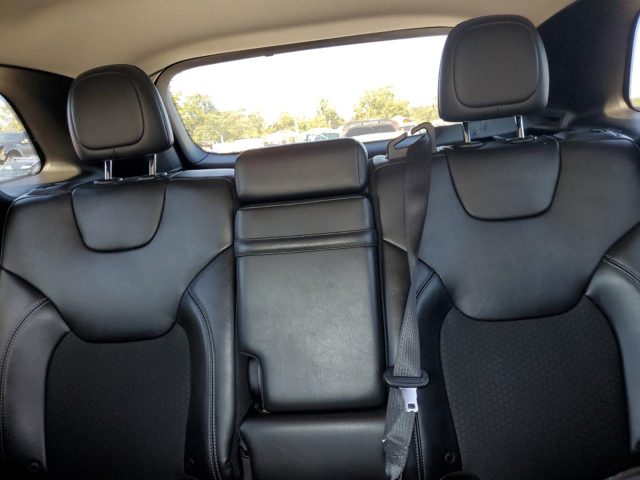 JEEP GRAND CHEROKEE LATITUDE PLUS