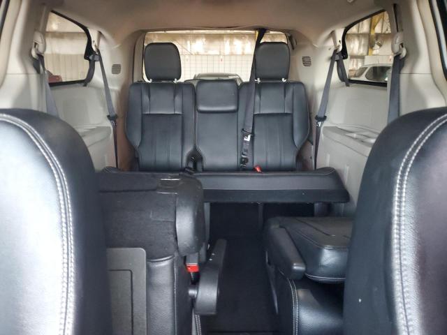 2015 CHRYSLER TOWN & COU 2C4RC1BG7FR588475