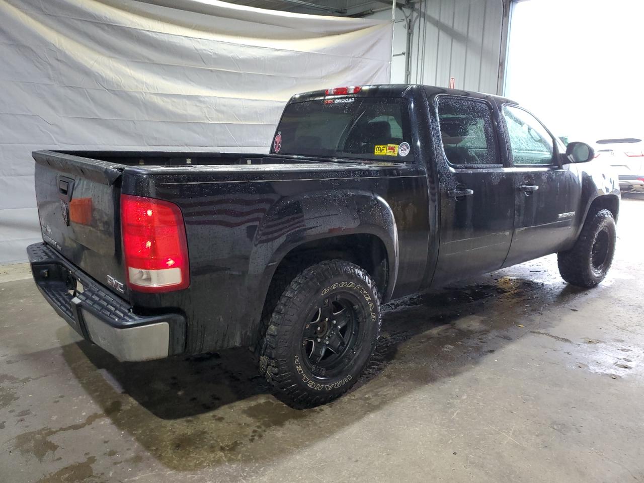 GMC SIERRA 1500 K1500 SLT