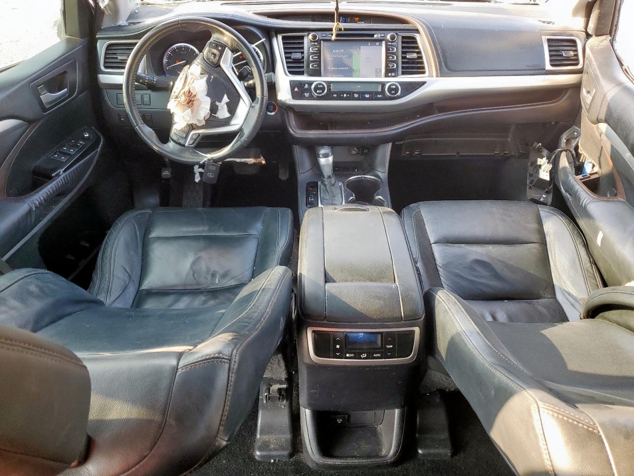 TOYOTA HIGHLANDER XLE