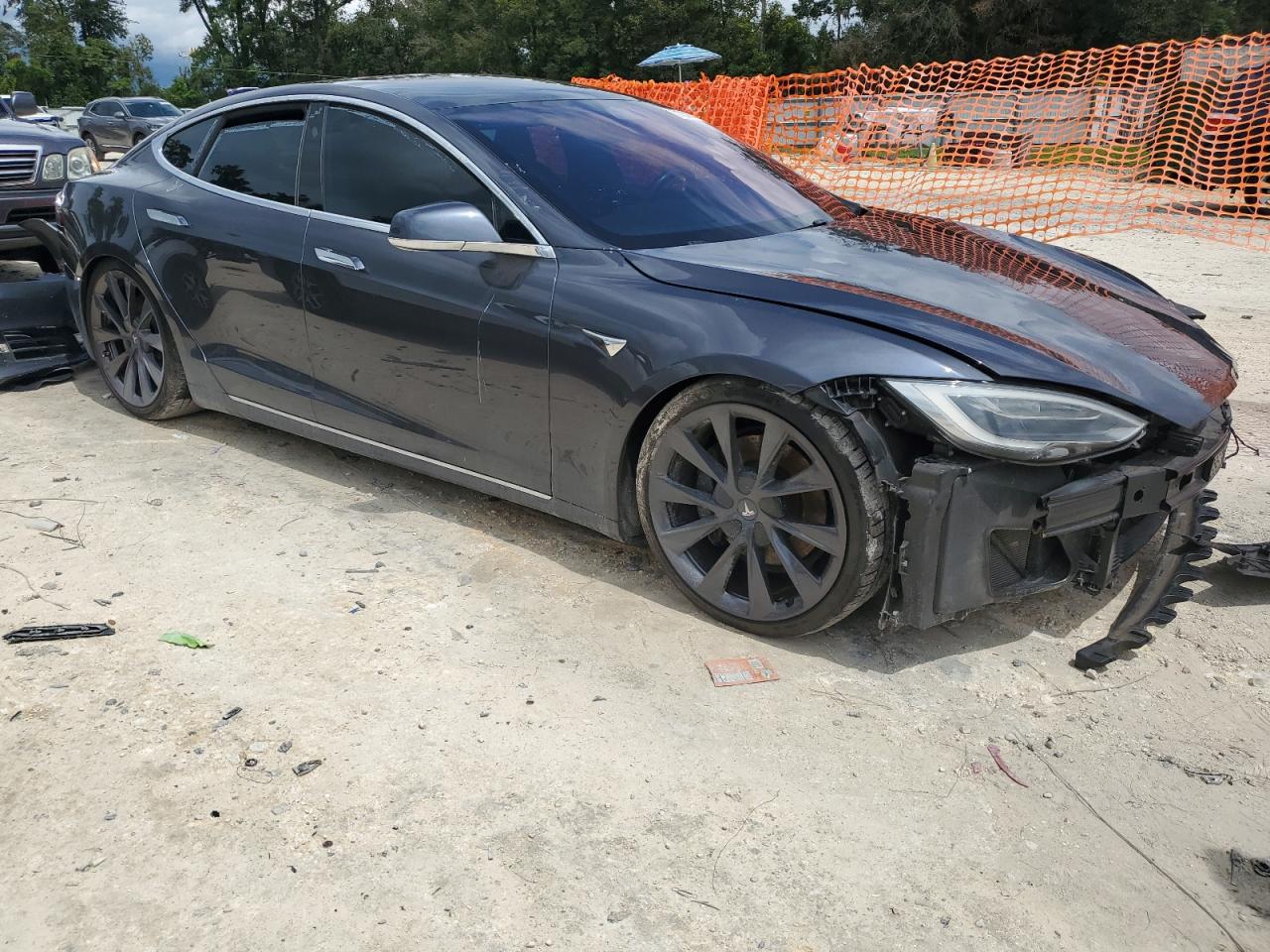 TESLA MODEL S