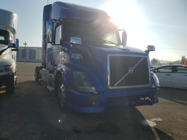 Global Auto Auctions: 2015 VOLVO VNL