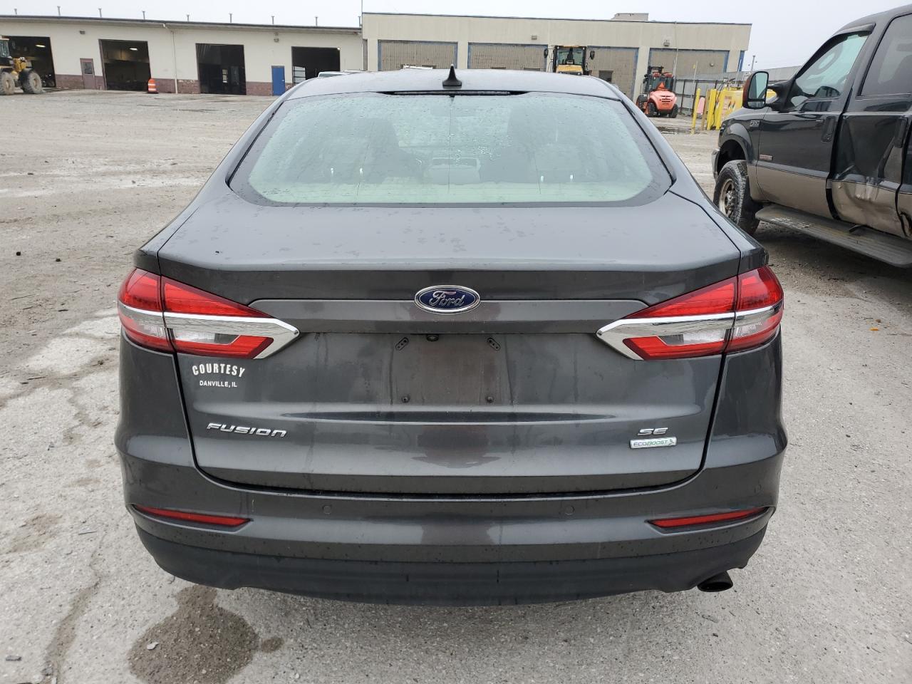 FORD FUSION SE
