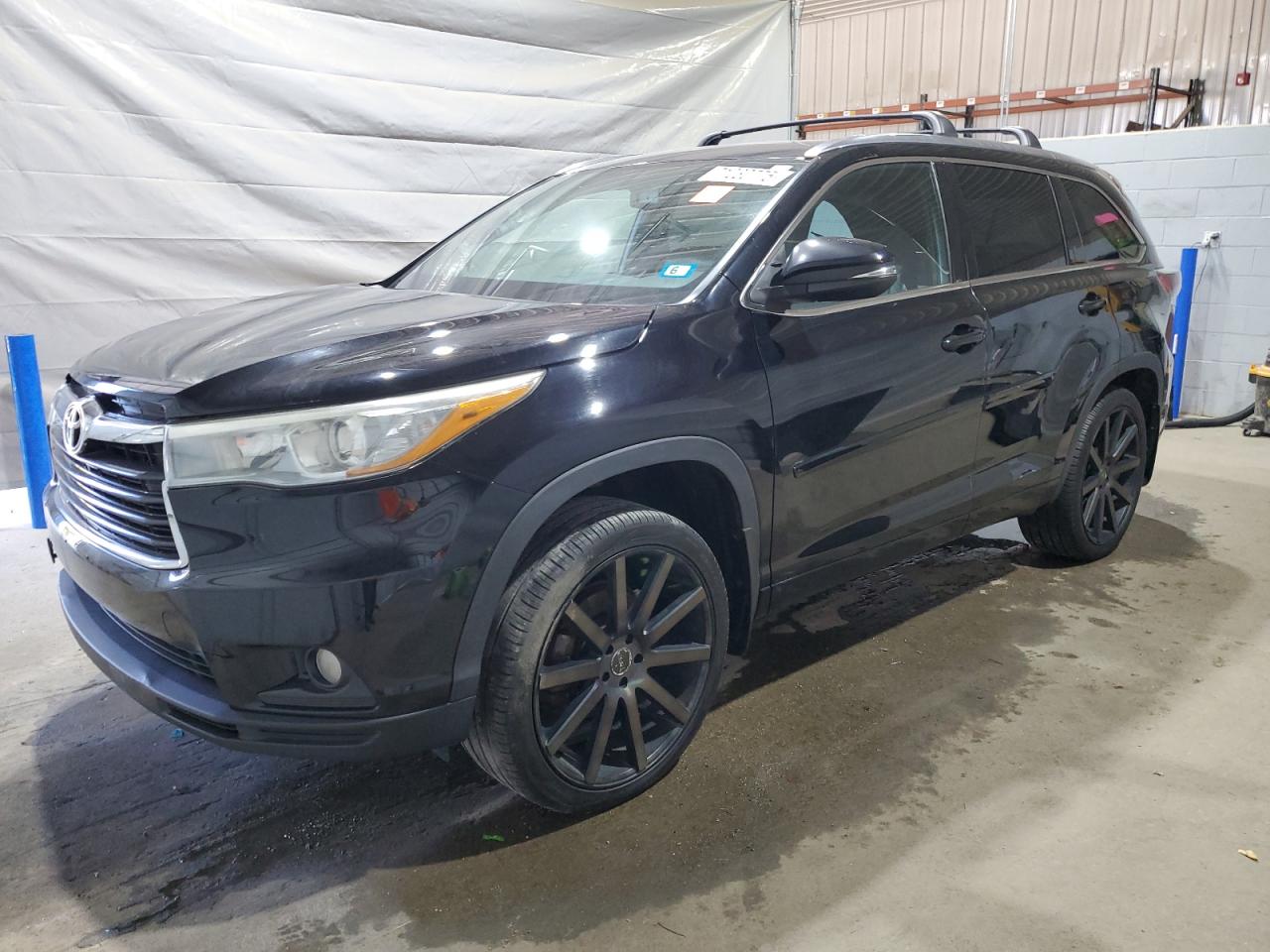TOYOTA HIGHLANDER XLE