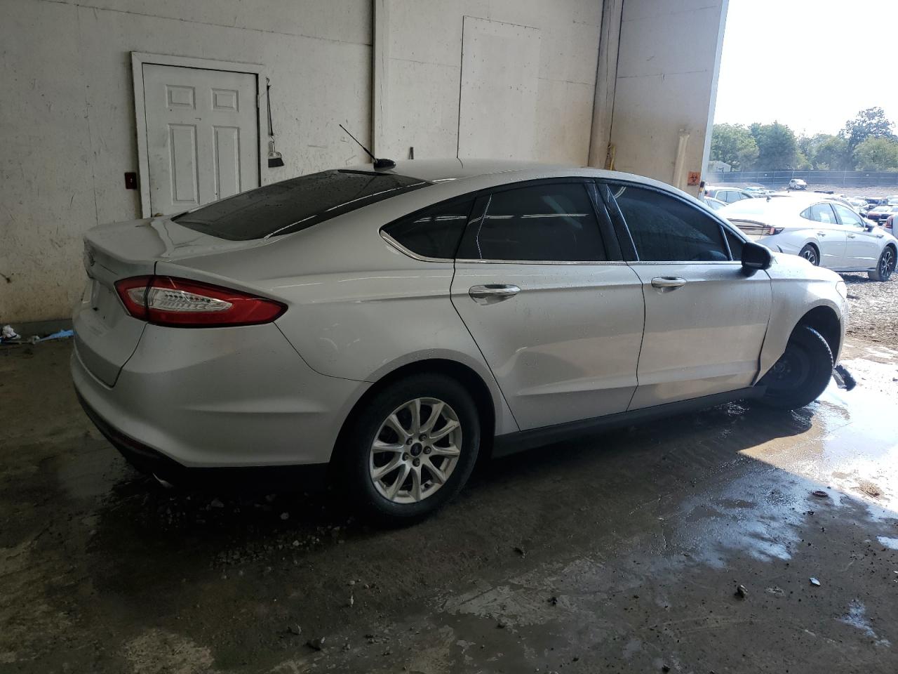 FORD FUSION S