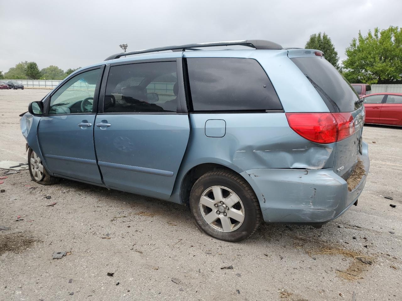 Lot #3269123700 2007 TOYOTA SIENNA CE