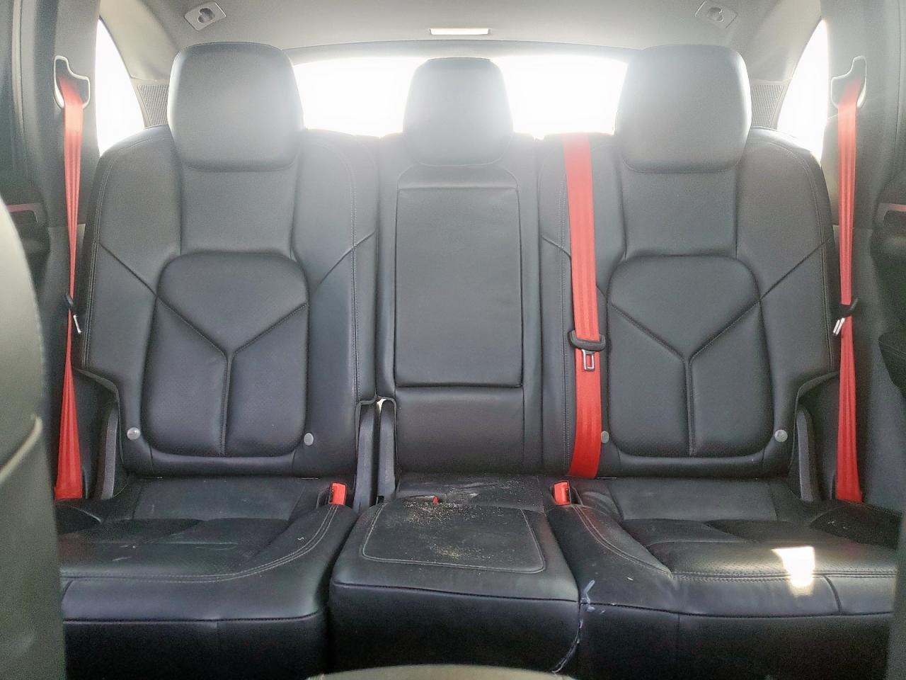 PORSCHE CAYENNE S HYBRID