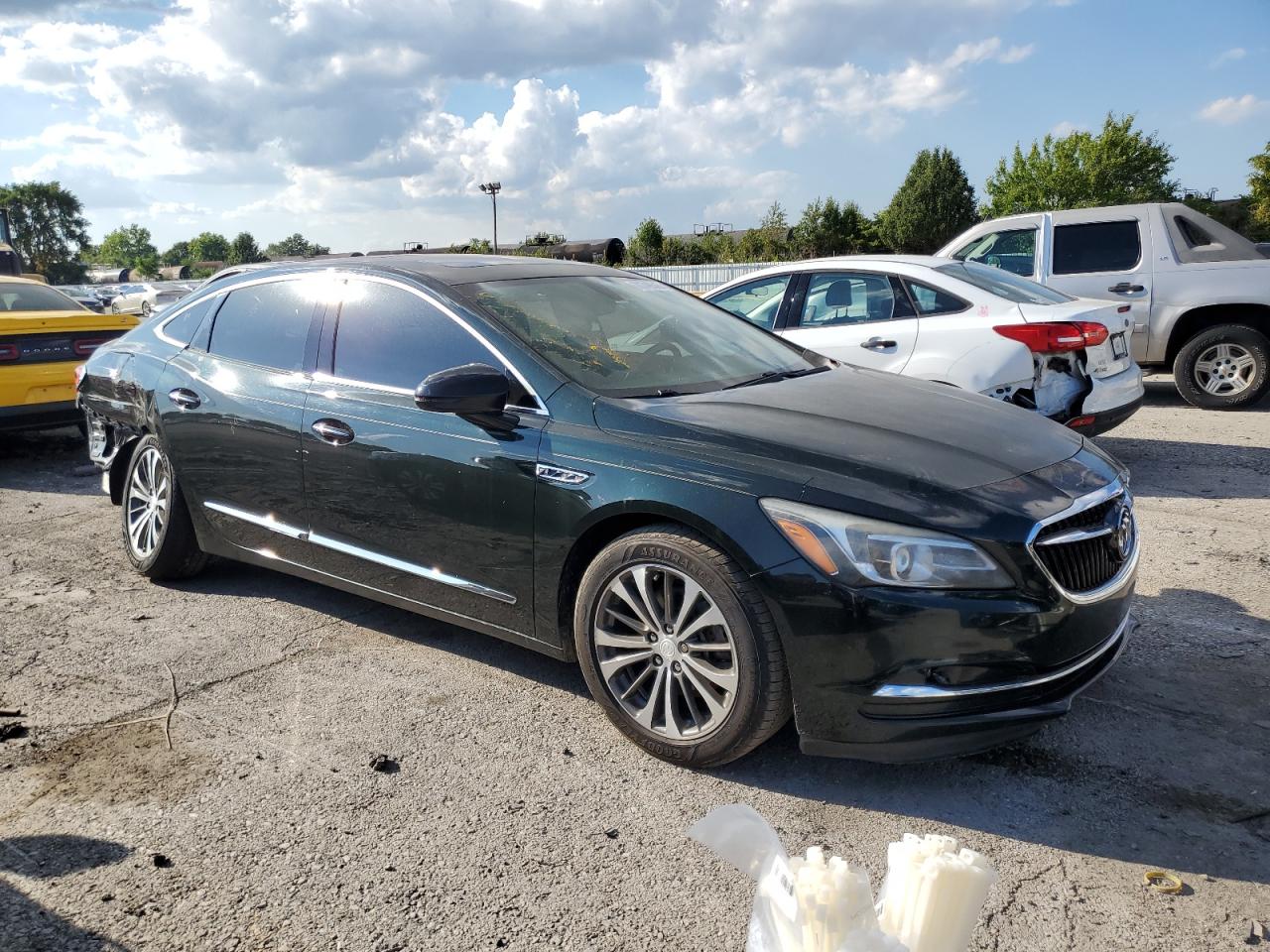 BUICK LACROSSE ESSENCE