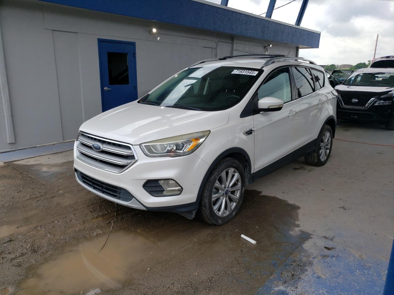 FORD ESCAPE TITANIUM
