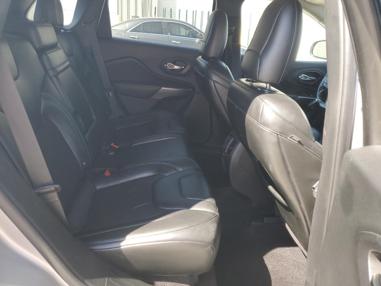 JEEP GRAND CHEROKEE LATITUDE PLUS