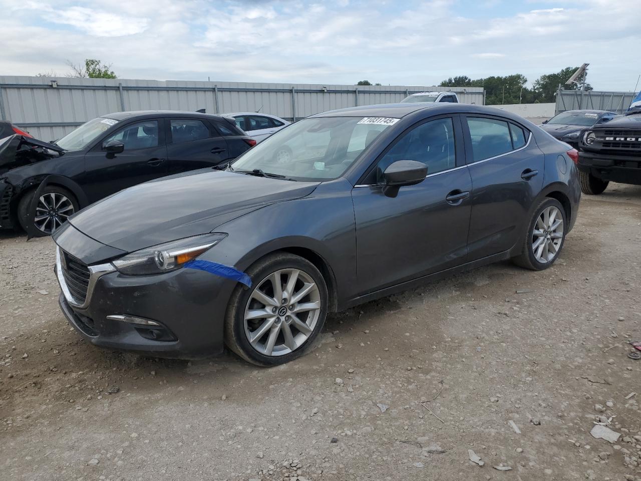 MAZDA 3 GRAND TOURING