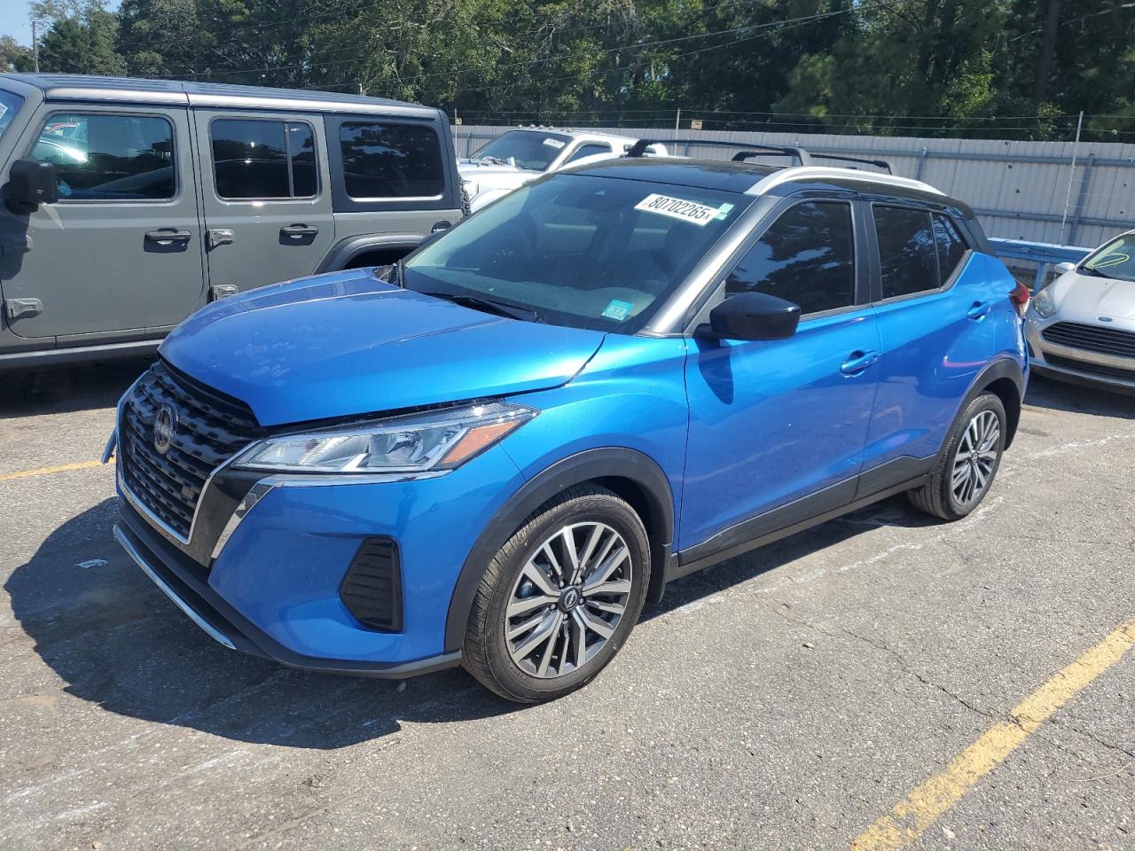 NISSAN KICKS SV