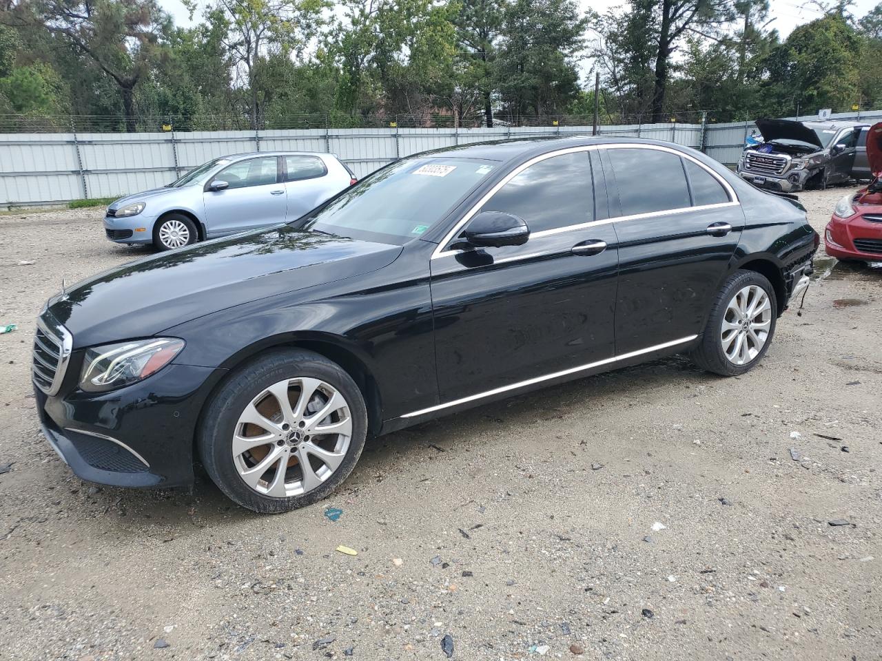 MERCEDES-BENZ E-CLASS 300