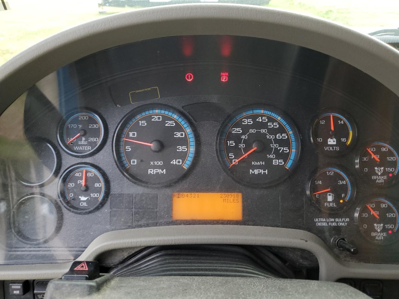 Lot #3240105562 2015 INTERNATIONAL 7000 7400