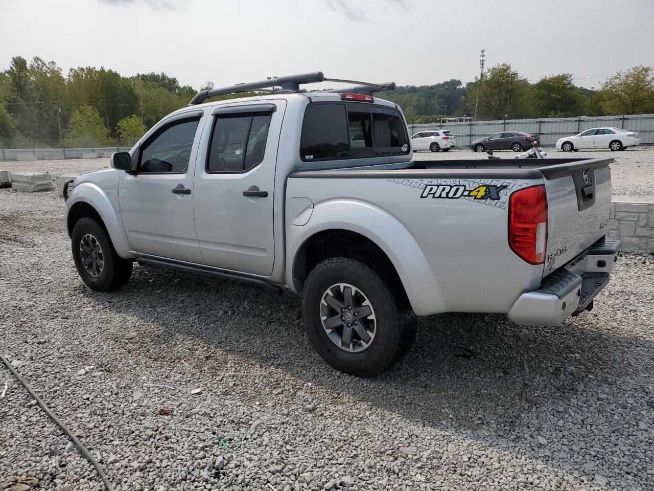 NISSAN FRONTIER S