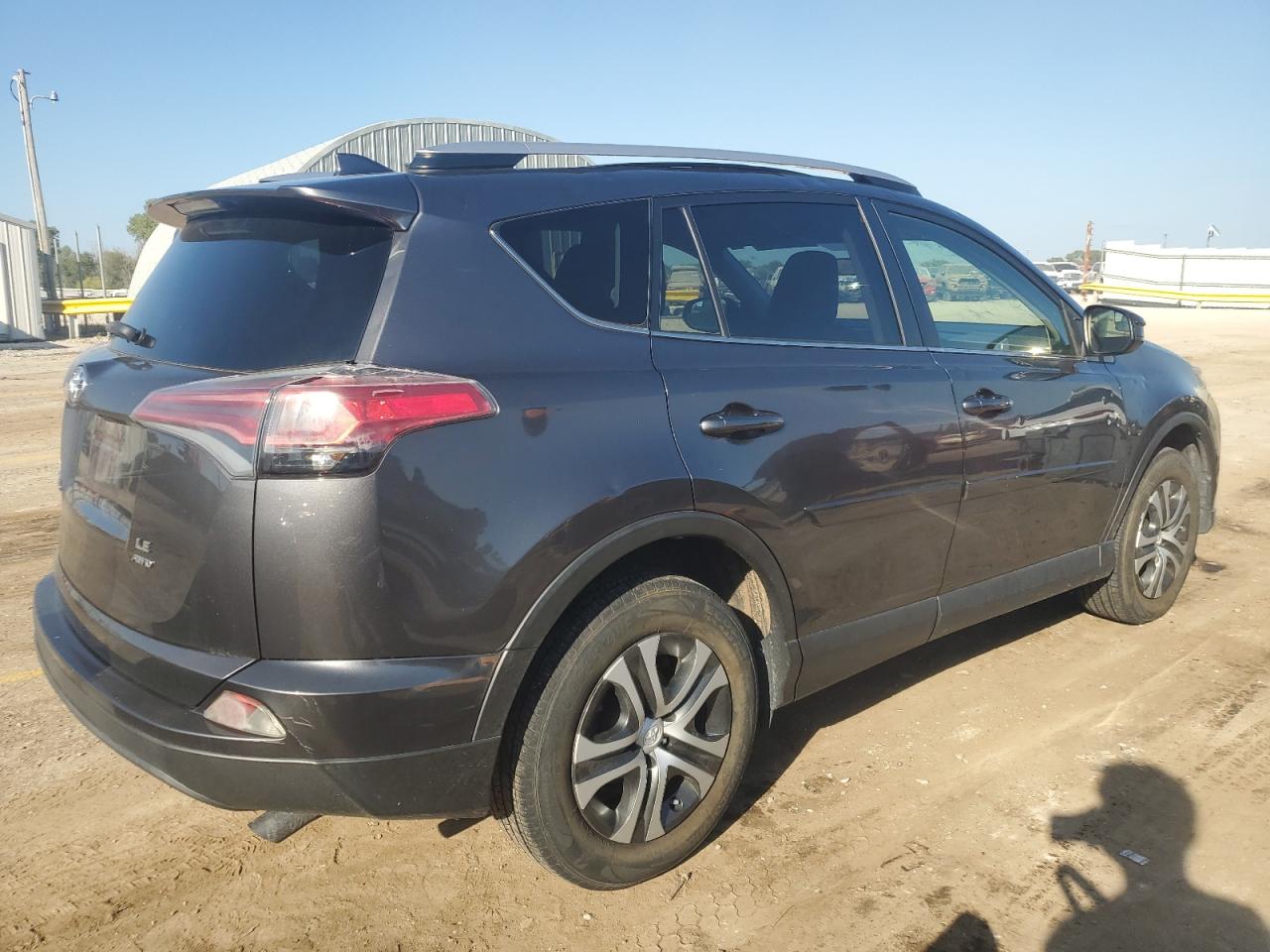 TOYOTA RAV4 LE