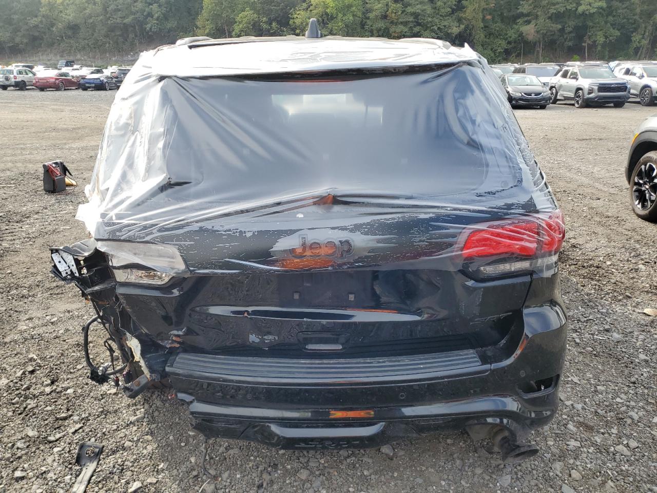 JEEP GRAND CHEROKEE SRT-8