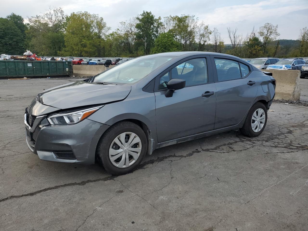 NISSAN VERSA S