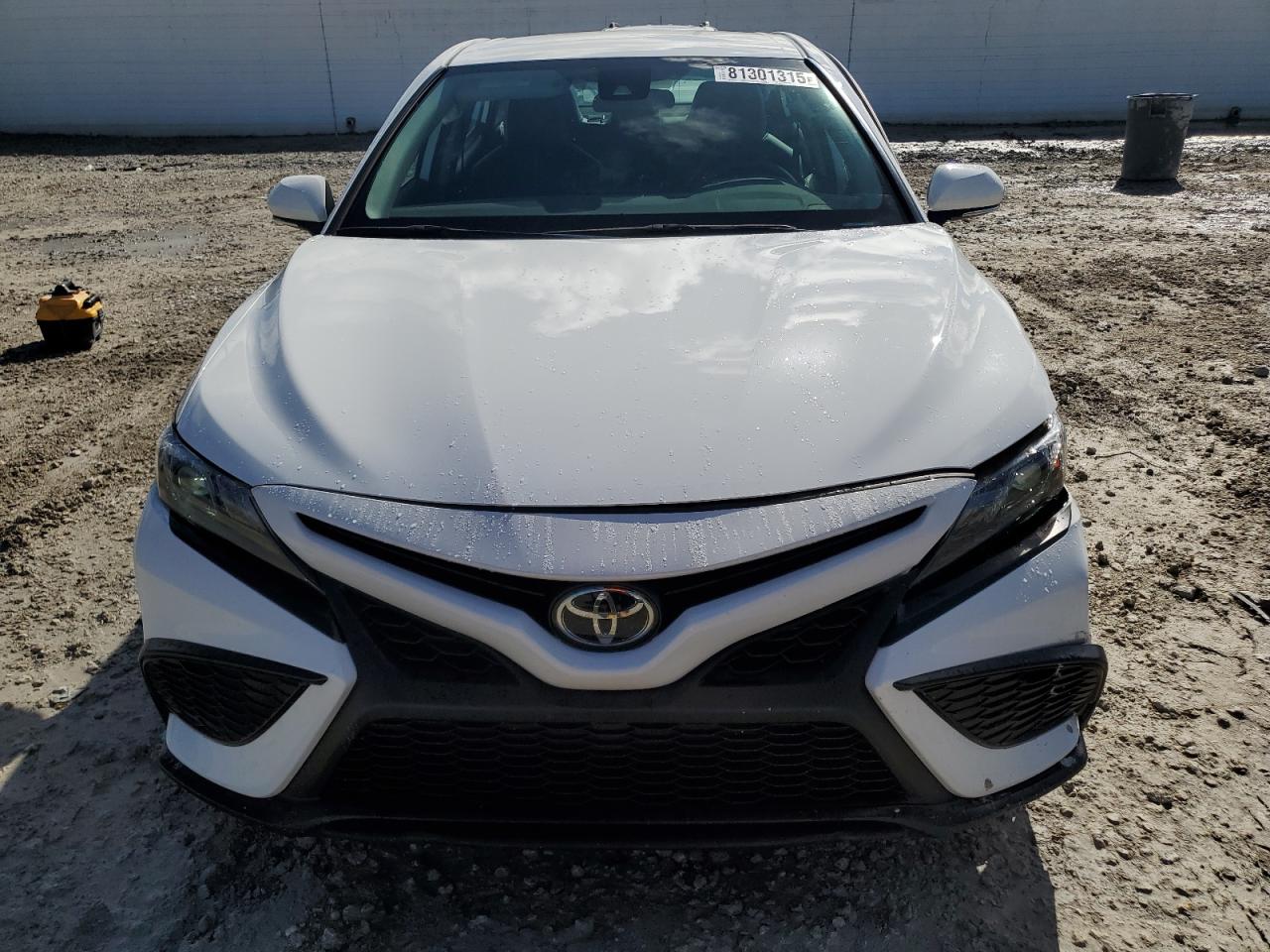 TOYOTA CAMRY SE NIGHT SHADE