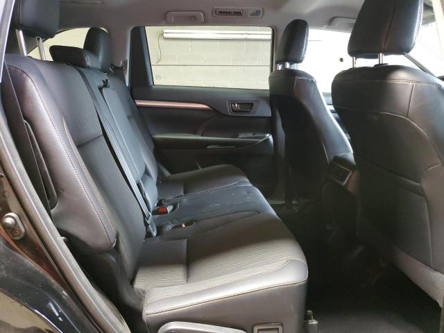 2017 TOYOTA HIGHLANDER LE 5TDBZRFHXHS422379