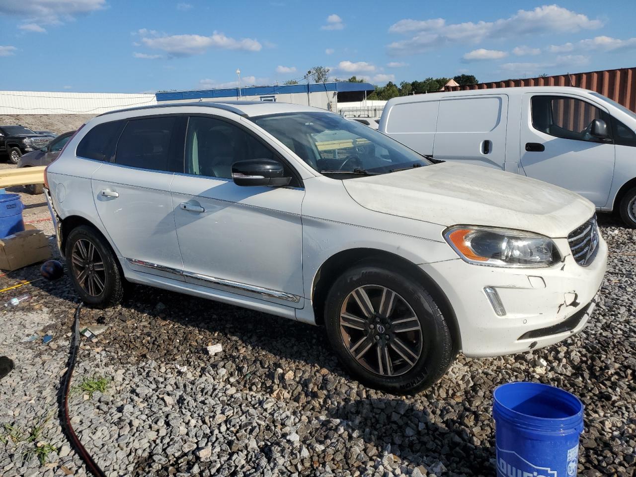 VOLVO XC60 T5 DYNAMIC