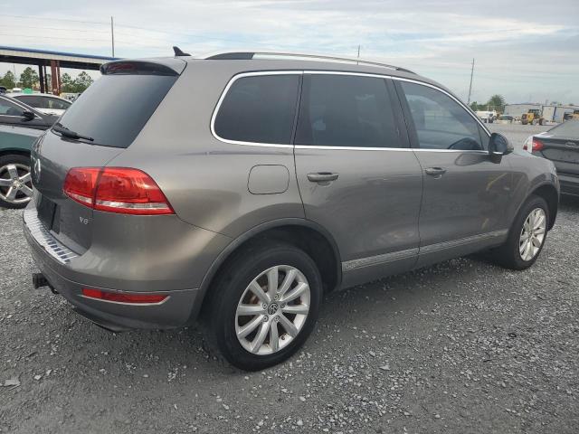 VOLKSWAGEN TOUAREG V6 2011 gray 4dr spor gas WVGFF9BP1BD000779 photo #4
