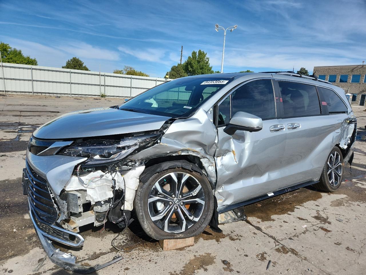 TOYOTA SIENNA LIMITED