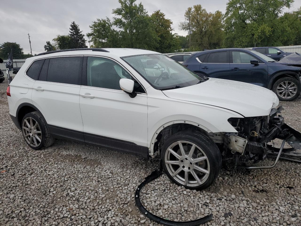 VOLKSWAGEN TIGUAN SE